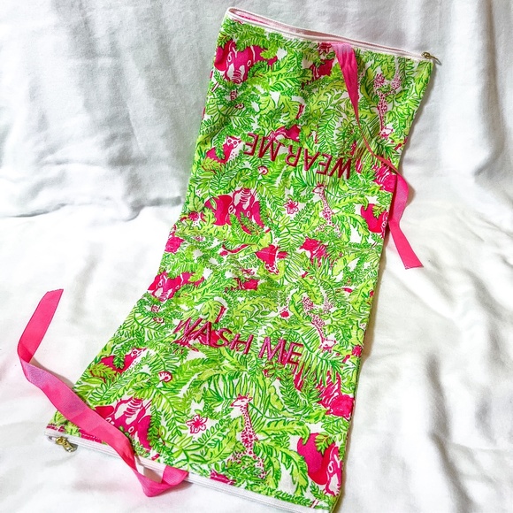 Lilly Pulitzer Handbags - Lilly Pulitzer | Laundry Bag for Intimates
